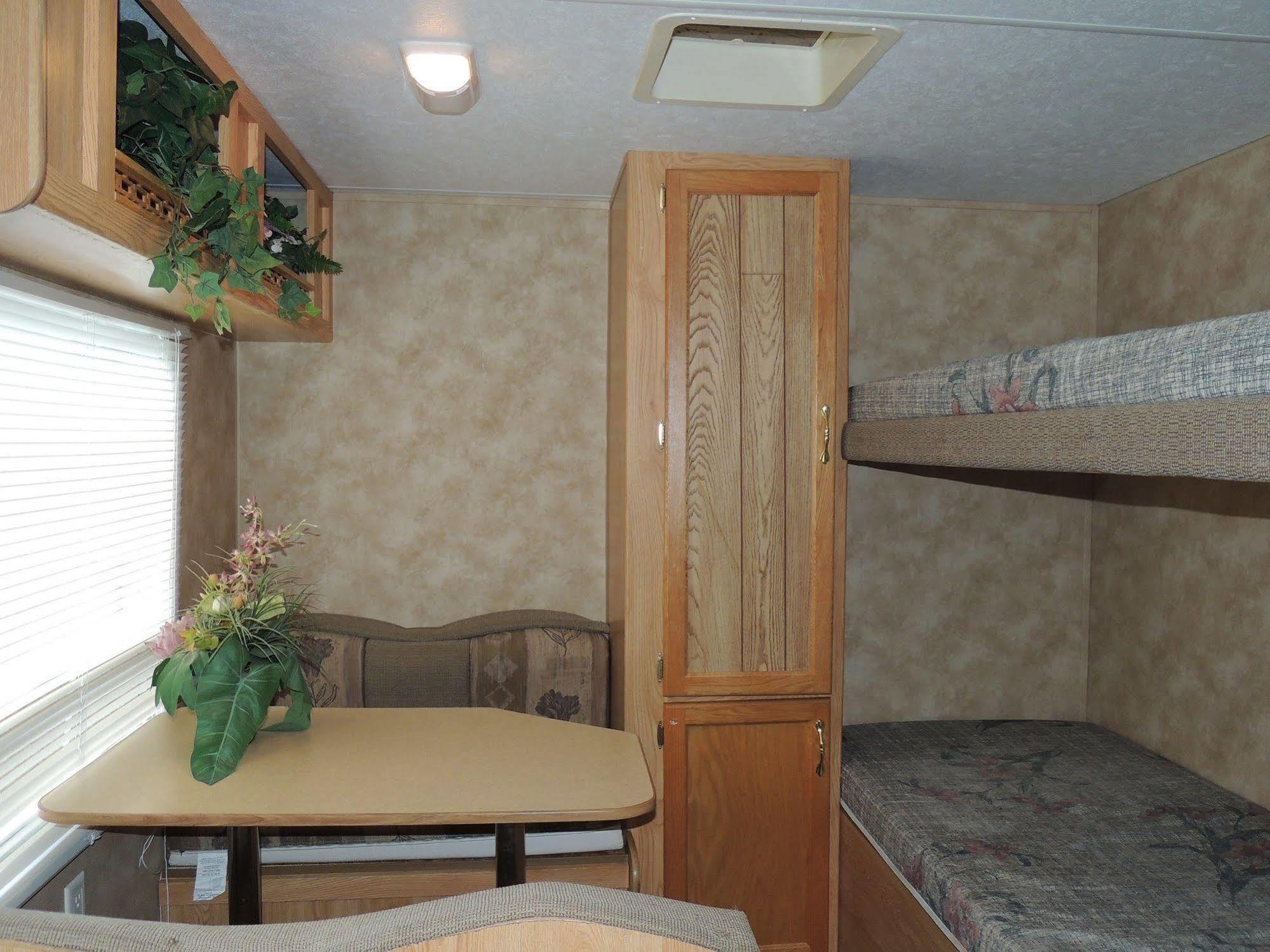 Lake George Escape - Campground Warrensburg Екстериор снимка