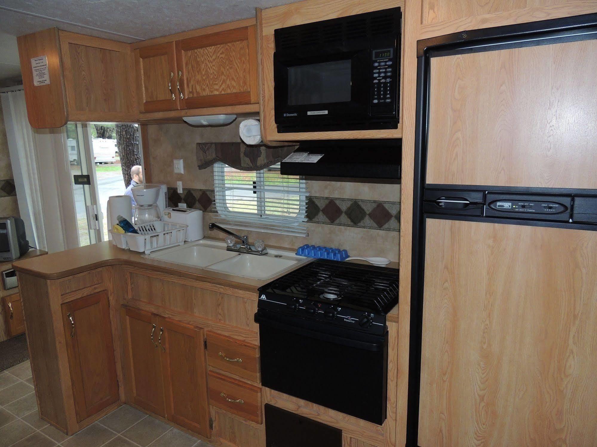 Lake George Escape - Campground Warrensburg Екстериор снимка